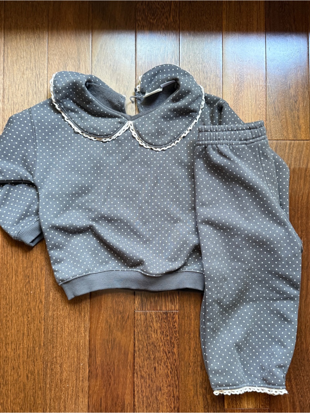 Zara Gray Polka Dot Kids Sweatshirt & Pants Set with Peter Pan Collar Size 1.5 y